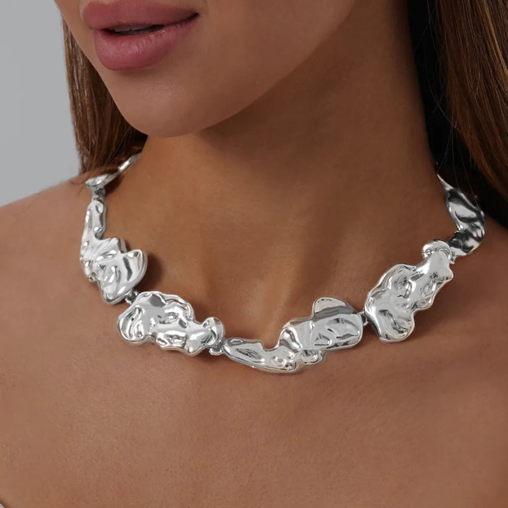 Choker Orgânico Maximalista, Choker Prata Orgânico Regulável, Choker De Metal Prata Aro Rígido Com Extensor Colar Feminino Gargantilha, Choker Aro Rígido Maximalista Prata, Colar Rígido Maximalista, Colar Gargantilha Rígido Texturizado Folheado, Colar Gargantilha Rígido Texturizado Folheado, Colar Choker Gargantilha Rígida Orgânico, Colar Choker Gargantilha Rígida com Extensor, Colar Aro Rígido Fluido, Colar Choker Feminina Elo Aro Rígido Orgânico, Colar Chocker Aro Rígida Em Metal Prata. 