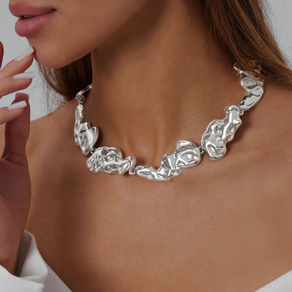 Choker Orgânico Maximalista, Choker Prata Orgânico Regulável, Choker De Metal Prata Aro Rígido Com Extensor Colar Feminino Gargantilha, Choker Aro Rígido Maximalista Prata, Colar Rígido Maximalista, Colar Gargantilha Rígido Texturizado Folheado, Colar Gargantilha Rígido Texturizado Folheado, Colar Choker Gargantilha Rígida Orgânico, Colar Choker Gargantilha Rígida com Extensor, Colar Aro Rígido Fluido, Colar Choker Feminina Elo Aro Rígido Orgânico, Colar Chocker Aro Rígida Em Metal Prata. 