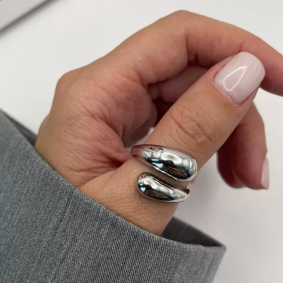 Anel Ajustável, Anel Feminino, Anel Gota, Anel Aberto, Anel de Aço Inoxidável, Anel Feminino, Anel Gota Style, Anel Regulável Gota, Anel Duas Gotas, Anel Gota D'água, Anel Feminino Gota Dourada, Anel Feminino Gota Prata, Anéis Abertos Ajustáveis, Anel Duplo Gold, Anel Ajustável Gota, Anel Ajustável de Aço Inoxidável, Anel Prateado Aberto, Anel Ajustável Duas Gotas, Anel Gotas Grandes, Anel Maximalista, Anel Max, Anel Regulável Gota Dupla, Anel Gota Prata, Anel Feminino Gotas.