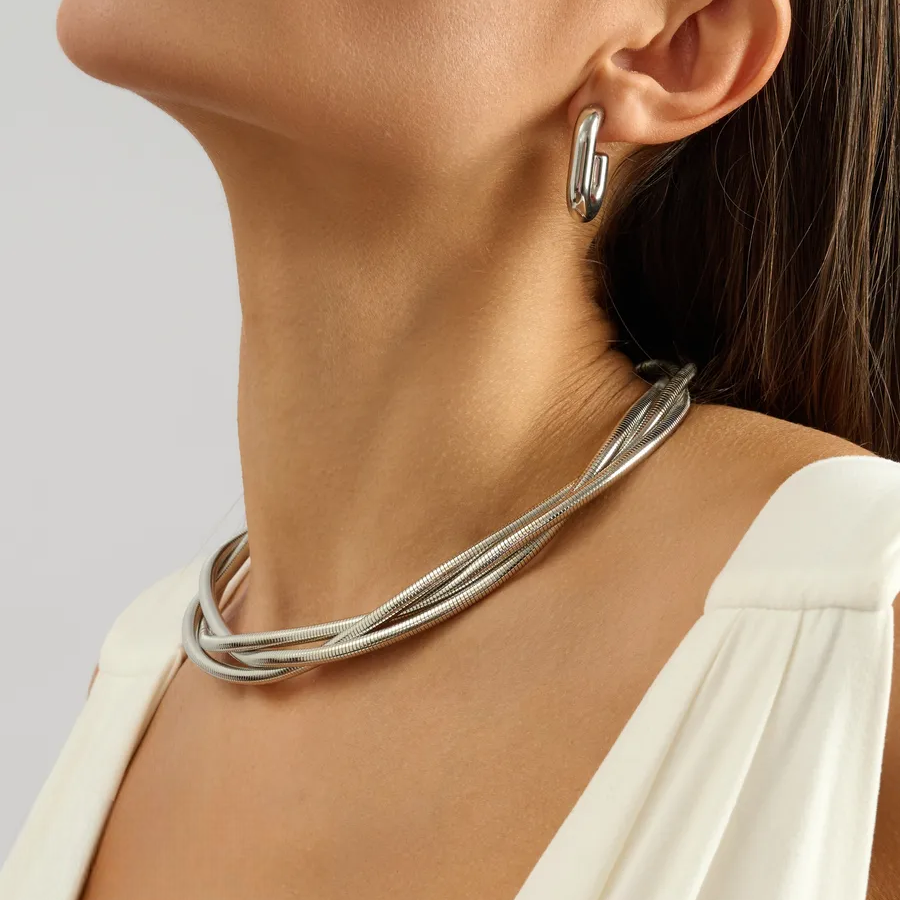 Collar Metal Vintage Genial, Gargantilha Flexível DA-FACC , Colar De Cobra Dobrável, Colar Chique De Metal Com Osso De Cobra, Colar Metal Vintage Descolado, Novo Colar Enrolado Em Camadas Douradas Estilo, Colar Multifio Três Camadas, Colar Feminino Vintage Daily, Chocker Mental, Triple Snake Chain Choker, Colar Gargantilha Colar Retrô, Choker Tripla | Prateada, Colar Choker Feminino Prata, Colar Choker Feminino Dourado, Choker Feminino em Metal, Choker Feminino Snake, Colar Choker Feminino Camadas, Colar Fe