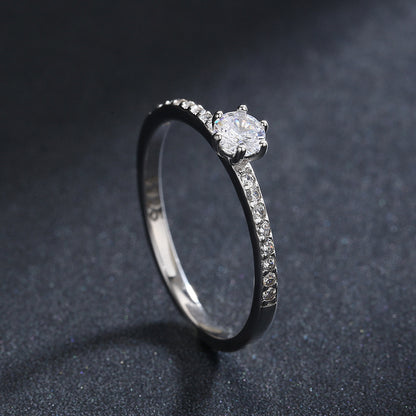 Anel Elegance com Zircônia Solitária em Prata 925