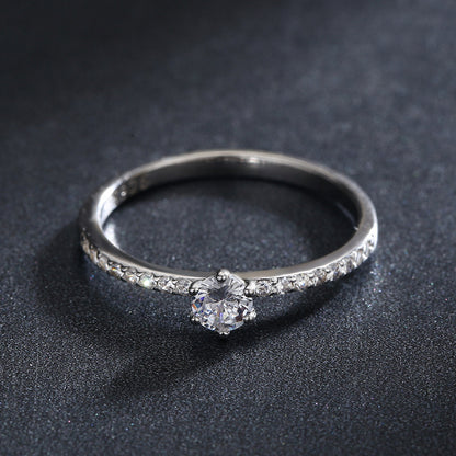 Anel Elegance com Zircônia Solitária em Prata 925