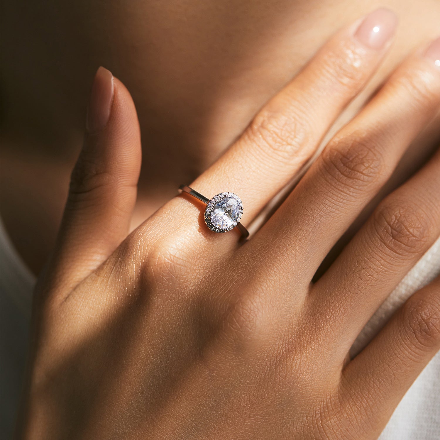 Anel Life Forms Oval em Prata 925 com Pedras Incolores, Anel Solitário 3ct, Anel Em Prata 925 - Oval, Anel em prata 925 oval central com gotas laterais cristal e banho de ródio branco, Anel de Prata 925 Estilo Indiano Oval Ajustável, Anel Oval Trabalho Lateral com Turquesa, Anel Life Elegance Oval em Prata 925, Anel Solitário Oval 5MM Prata 925 Moissanite, Anel de Noivado em Prata 925 Esterlina Banhada a Ouro com Zircônias, Jeulia Simple Oval Cut Sterling Silver Ring, Anel Life Forms Gota em Prata 925 com P